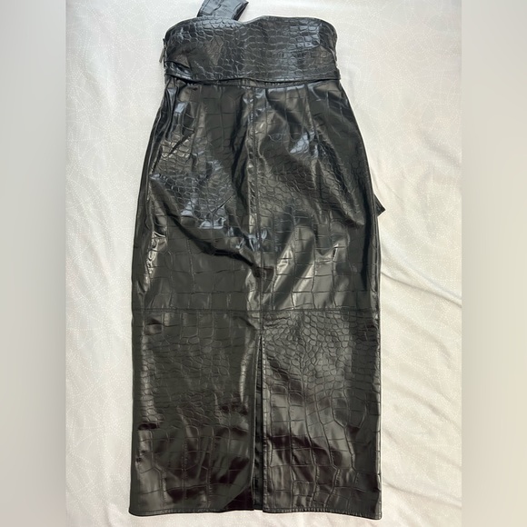 MSGM BLACK CROC EMBOSSED FAUX LEATHER SKIRT - Picture 3 of 4